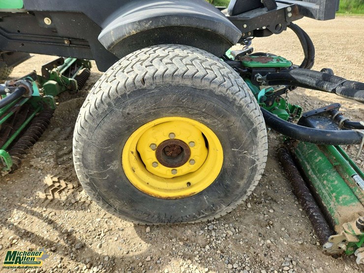 john-deere-3225c-image-15