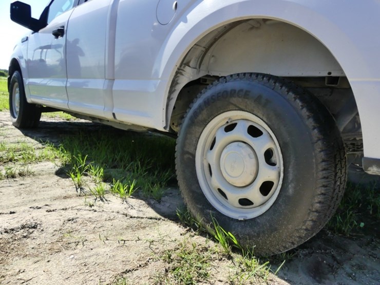2019-ford-f150-xl-image-6