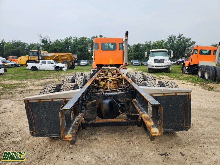 2009-kenworth-t800-image-14