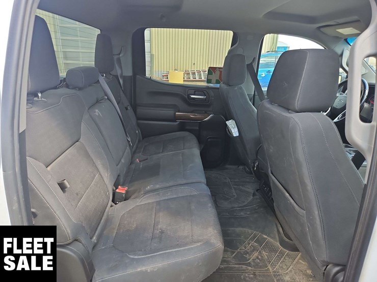2019-chevrolet-silverado-1500-image-16