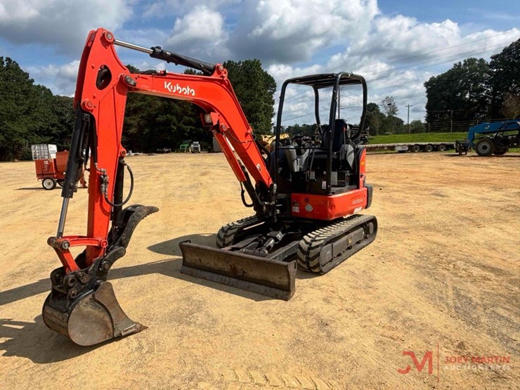 2021-kubota-kx033-4-image-2