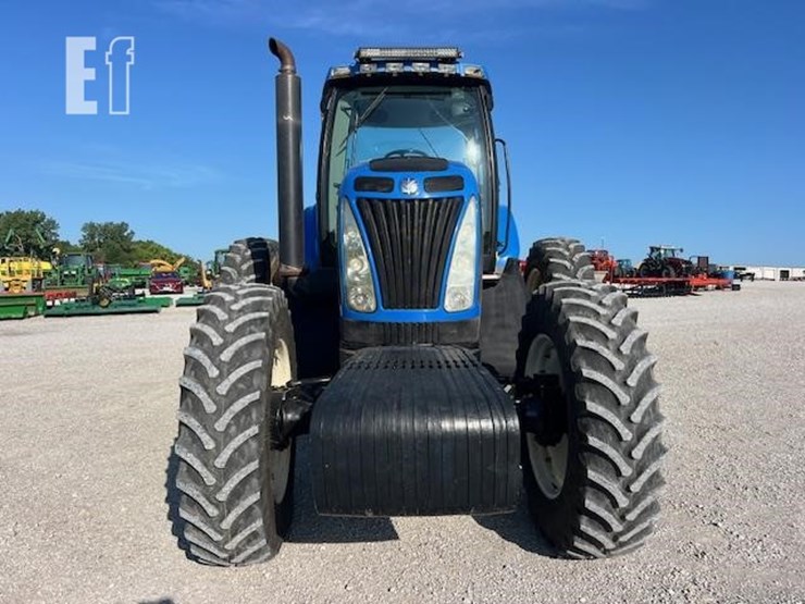 new-holland-t8020-image-9