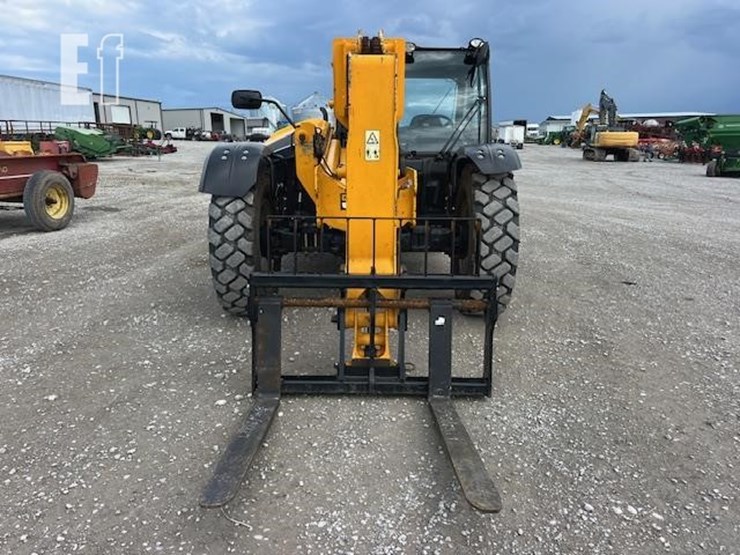 2015-jcb-507-42-image-12