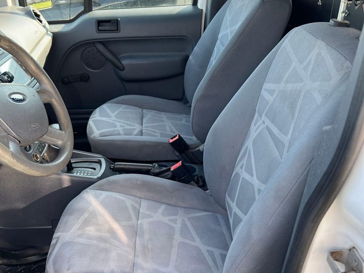 2013-ford-transit-connect-image-12