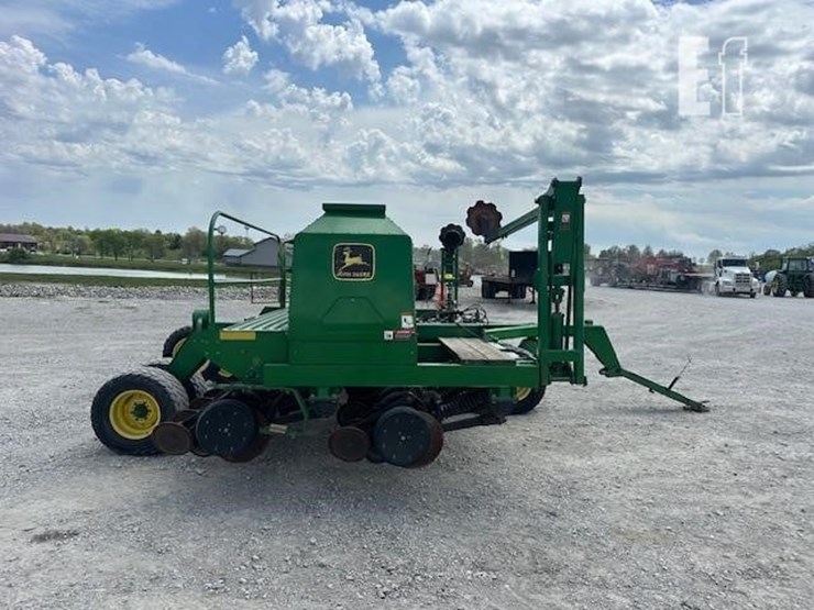 john-deere-1560-image-6