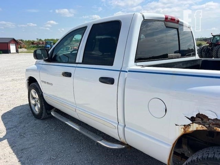 2004-dodge-ram-1500-image-31