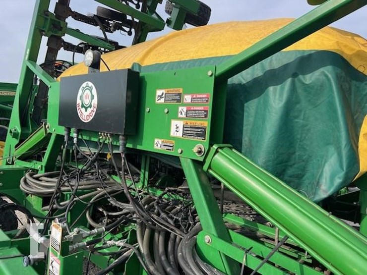 2005-john-deere-1690-ccs-image-13