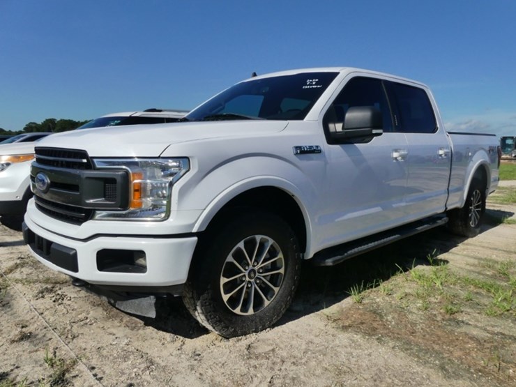 2020-ford-f150-xl-image-1