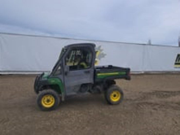 2015-john-deere-gator-image-5