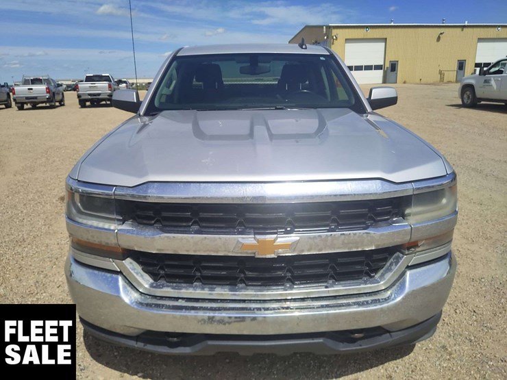 2018-chevrolet-silverado-1500-image-19