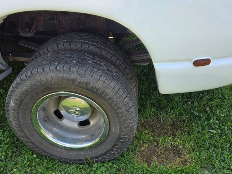 2006-dodge-ram-3500-image-15