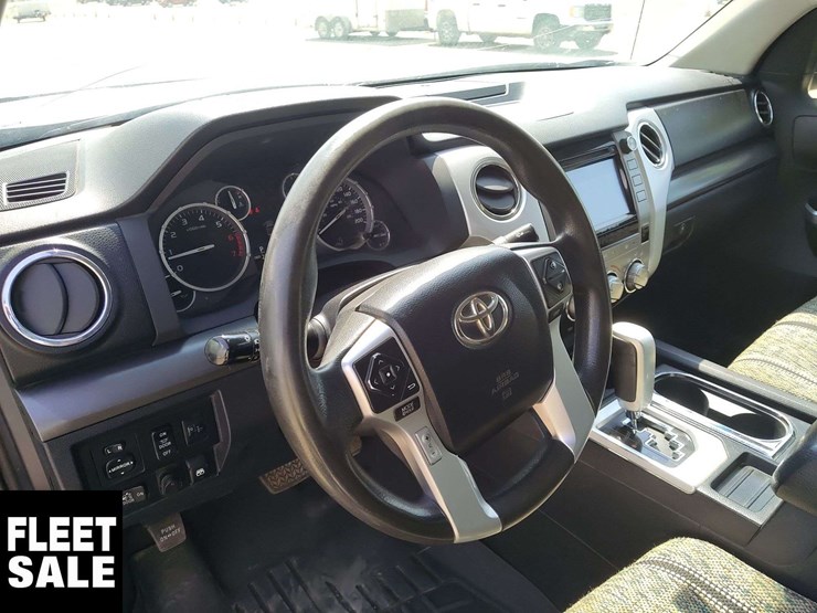 2017-toyota-tundra-image-11