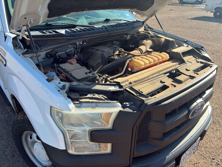 2015-ford-f150-lariat-image-14