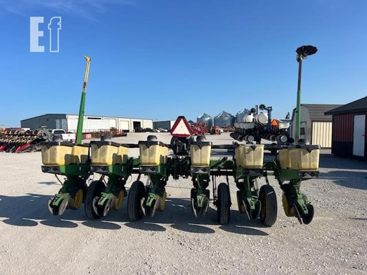 john-deere-7000-image-4