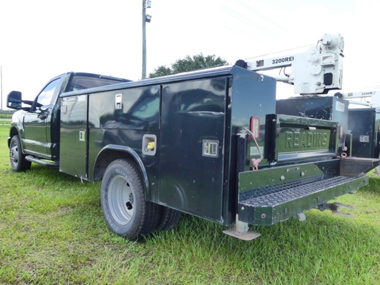 2019-ford-f350-xl-image-4
