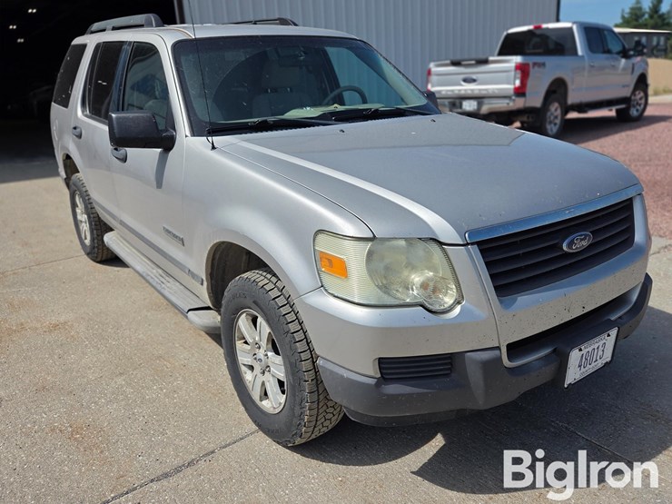 2006-ford-explorer-xls-image-3