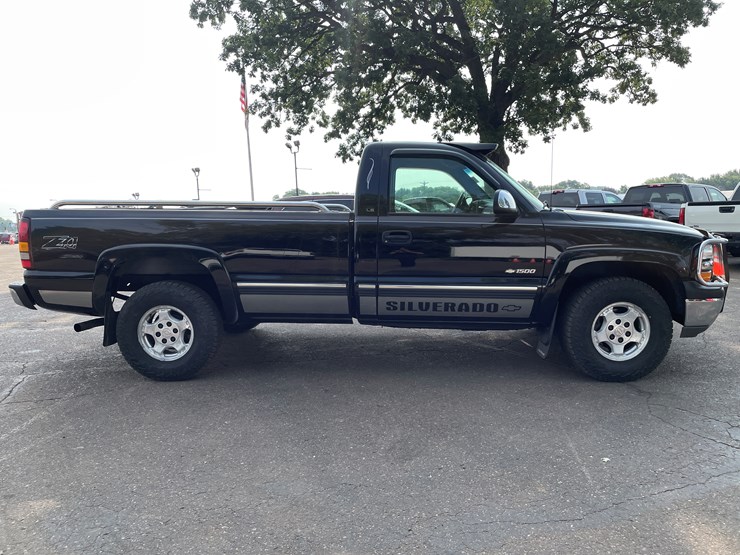 2002-chevrolet-silverado-1500-z71-image-7