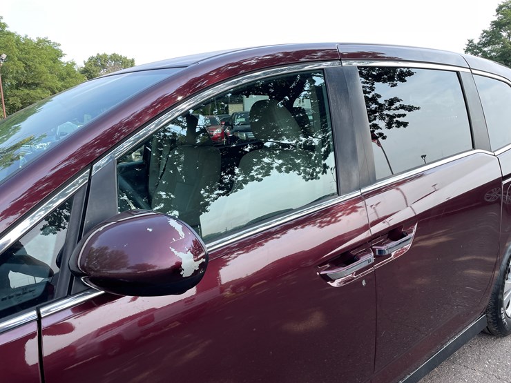 2014-honda-odyssey-image-14