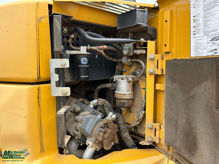 2014-deere-85g-image-21