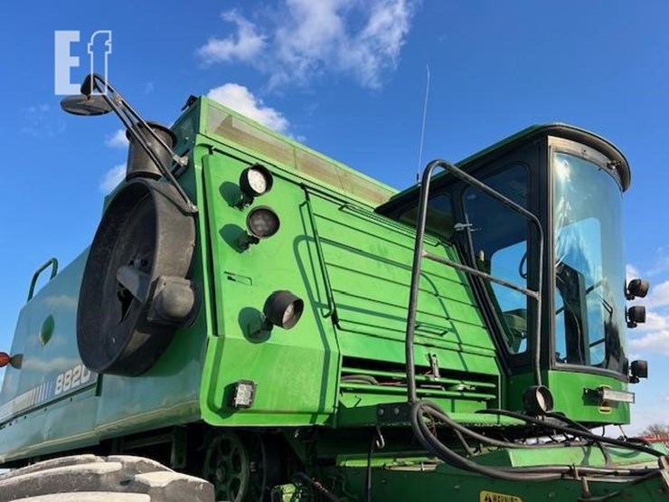 1988-john-deere-8820-titan-ii-image-20