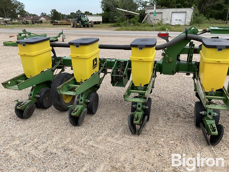 john-deere-1720-image-16