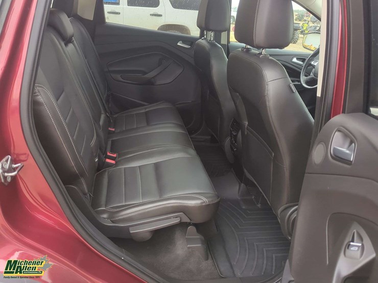 2013-ford-escape-sel-image-15