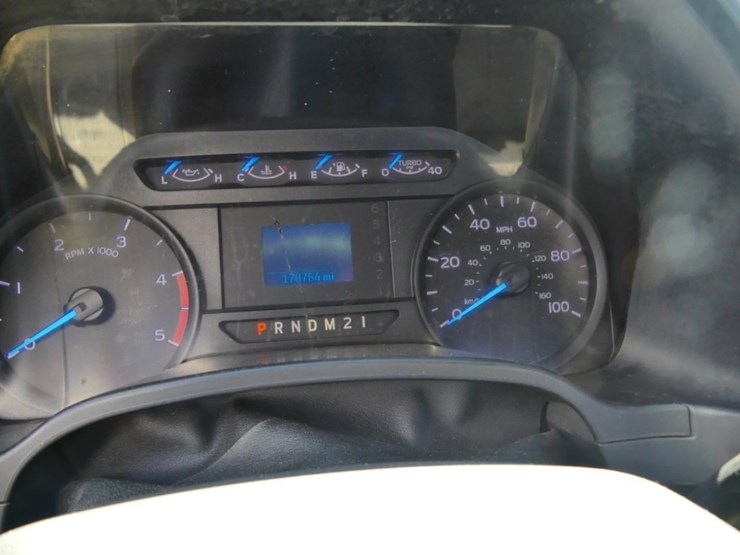 2017-ford-f450-xl-image-12