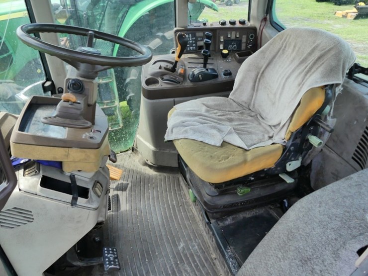 john-deere-7520-image-9