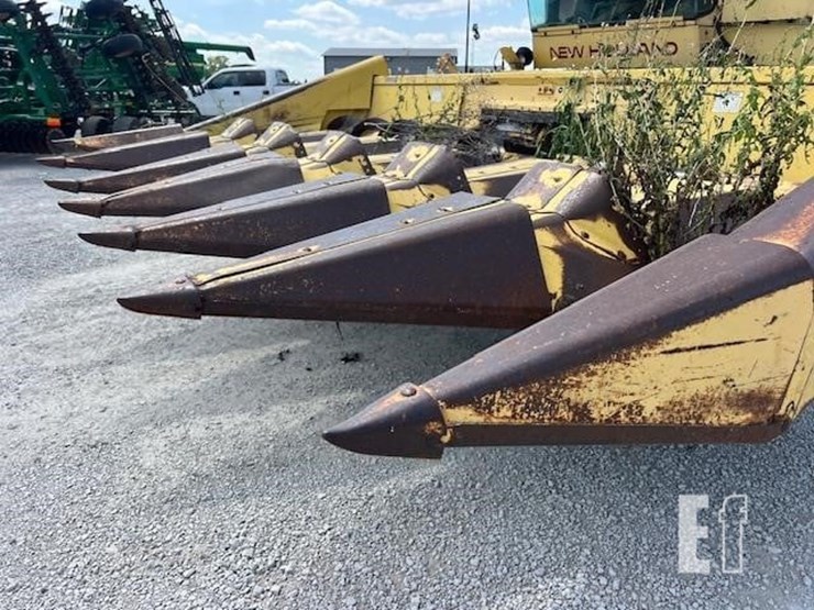 new-holland-tr85-image-15