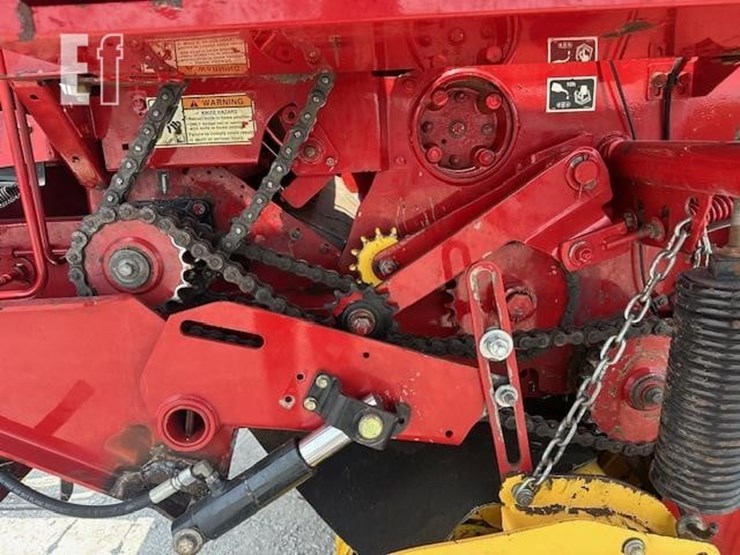 2009-new-holland-br7090-image-13