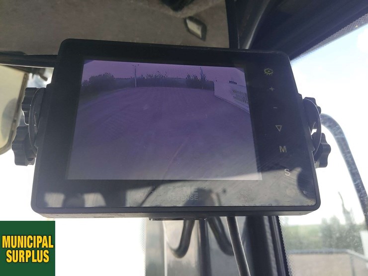 2017-deere-724k-image-26