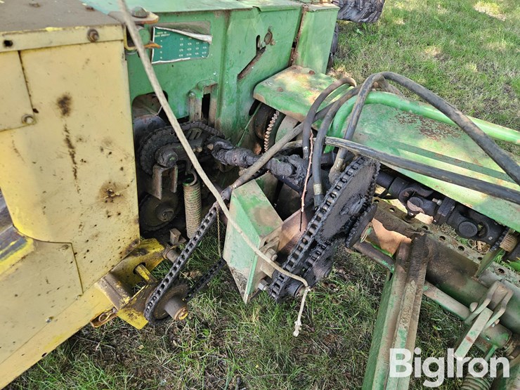 john-deere-34-image-13