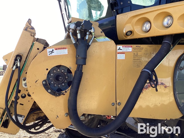 2015-claas-lexion-760tt-image-11