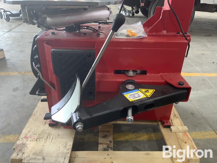 2025-ce-semi-automatic-tyre-changer-image-10