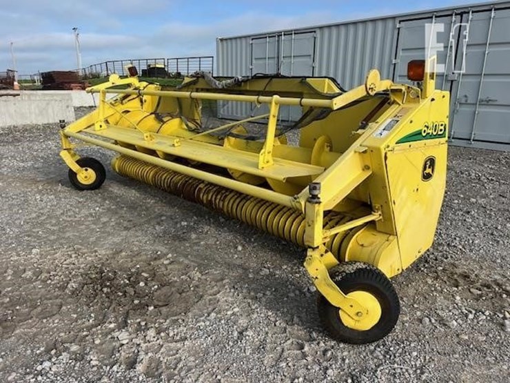 2007-john-deere-640b-image-9