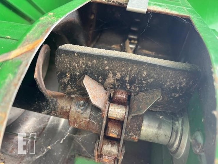 2014-john-deere-s670-image-30