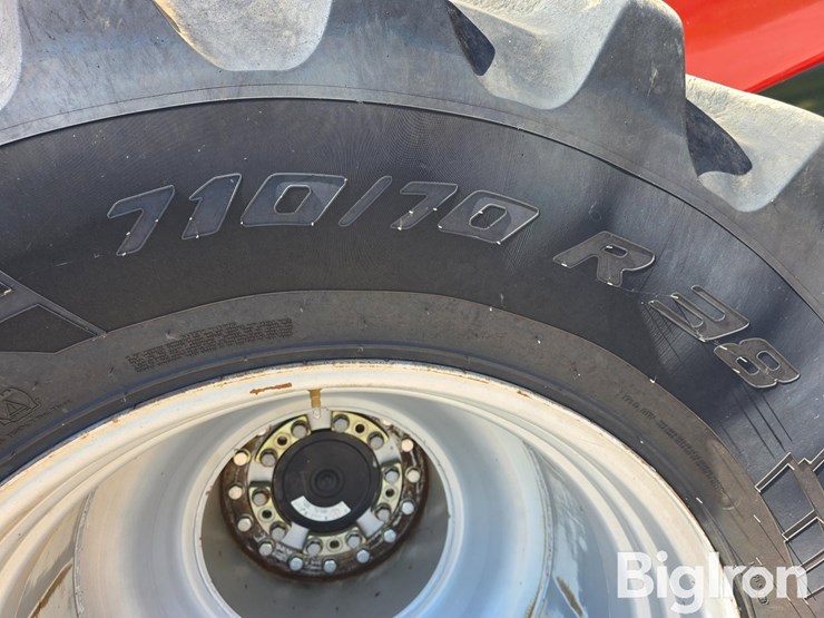 2016-case-ih-8240-image-10