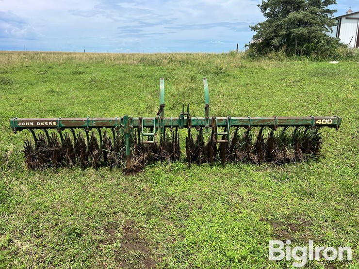 john-deere-400-image-2