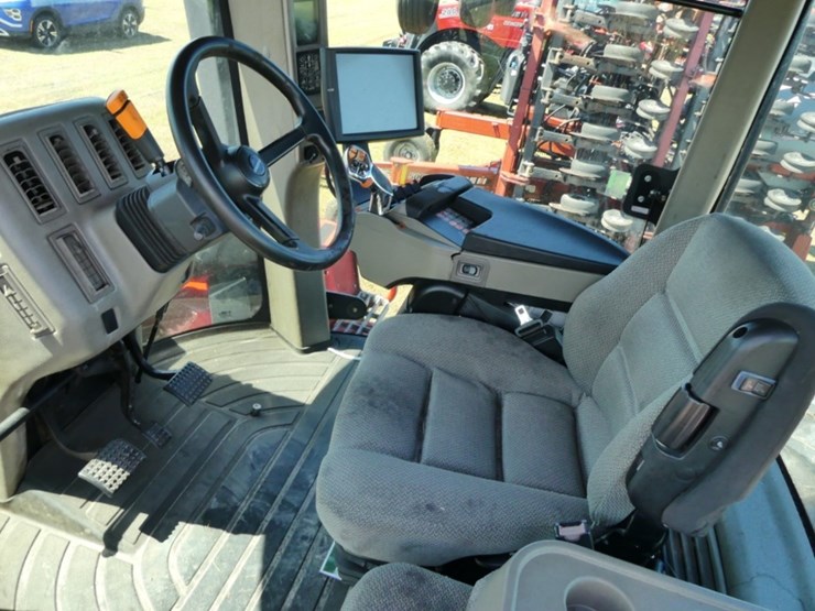 case-ih-370-image-11