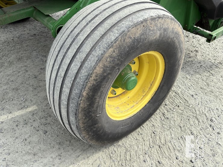 john-deere-854-image-7