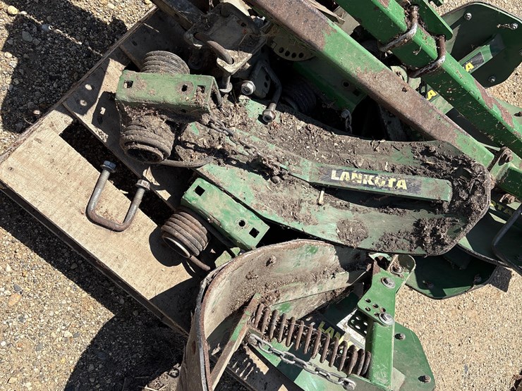 lankota-combine-head-mount-stalk-stompers-image-10