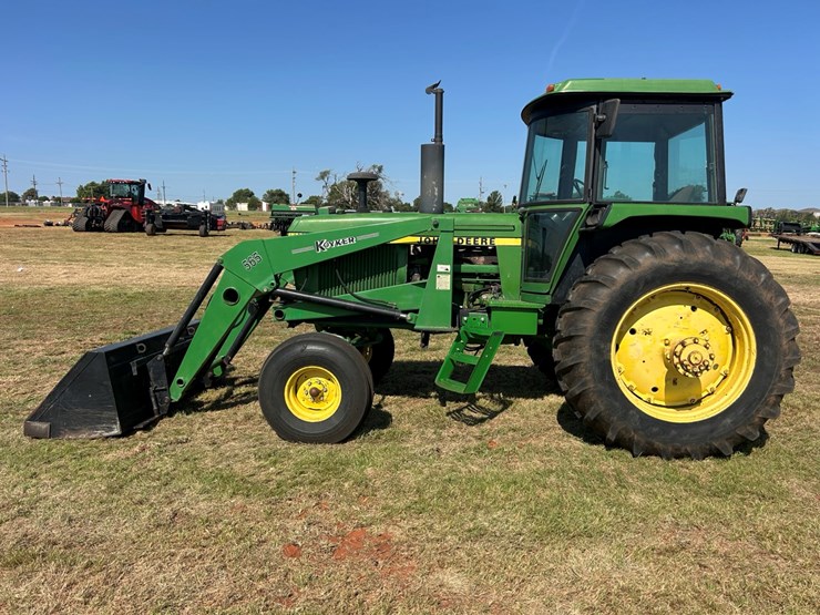 john-deere-4240-image-28