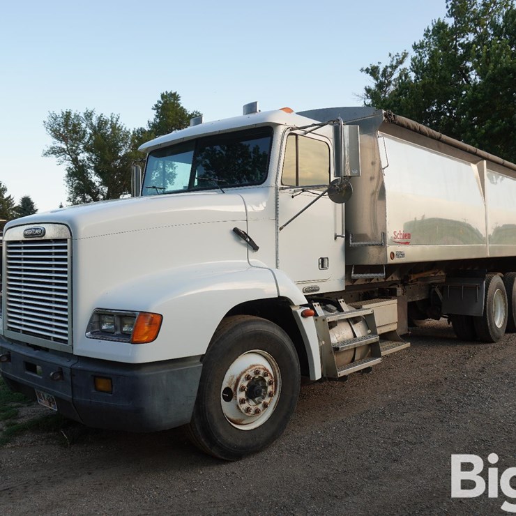 2000 FREIGHTLINER FLD112