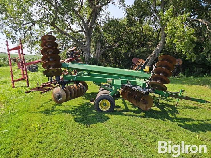 john-deere-630-image-4