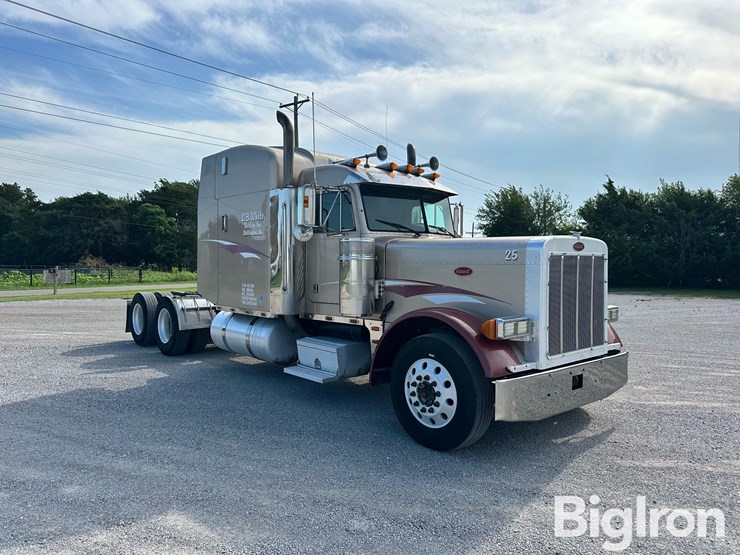 2005-peterbilt-379-image-3