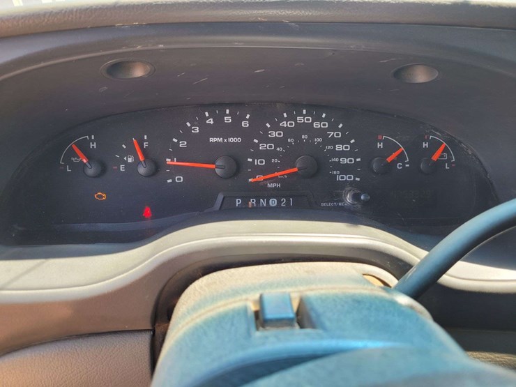 2006-ford-e350-image-12