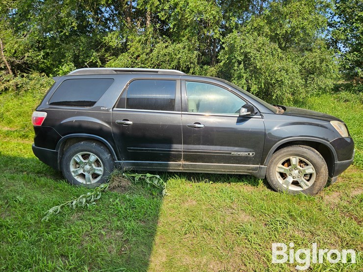 2007-gmc-acadia-image-2