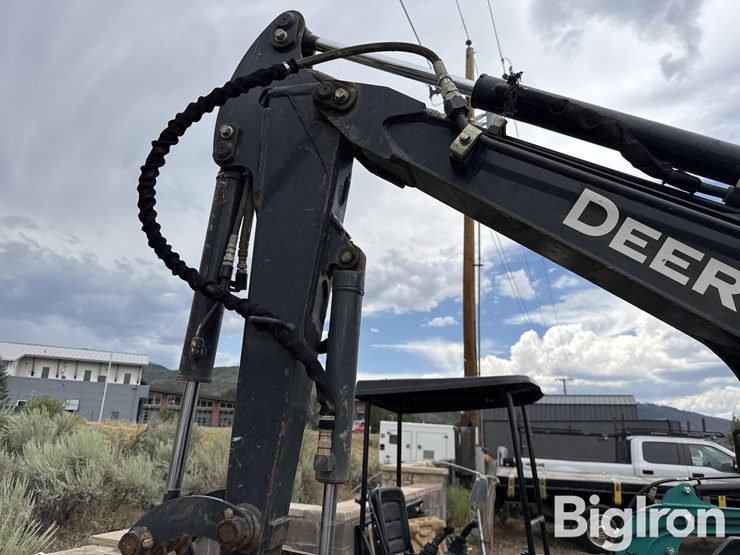 2020-deere-17g-image-9