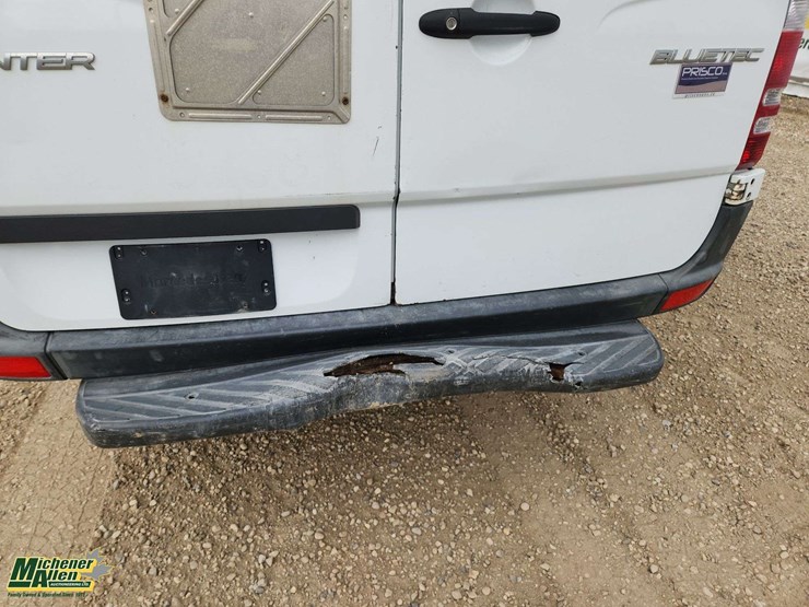 2016-mercedes-benz-sprinter-2500-image-41