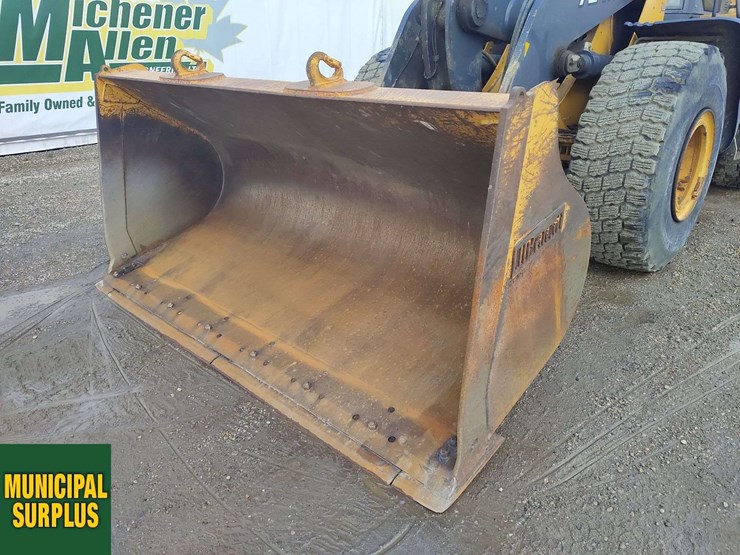 2017-deere-724k-image-15